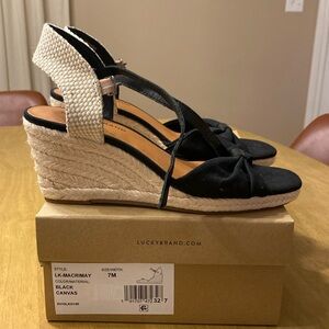 Lucky Brand wedge size 7 new